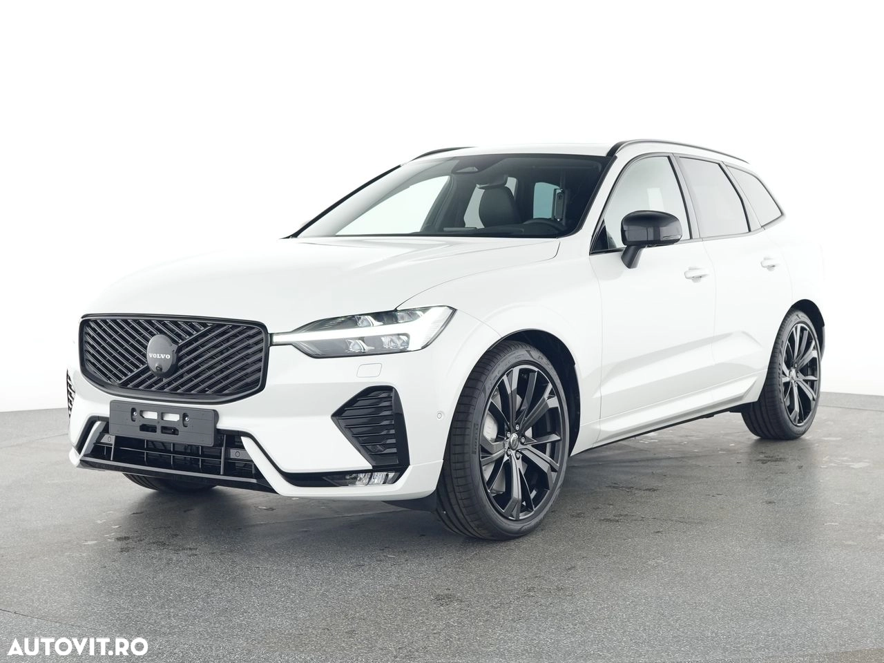 Volvo XC60 B5 AT AWD MHEV Ultra Black Edition